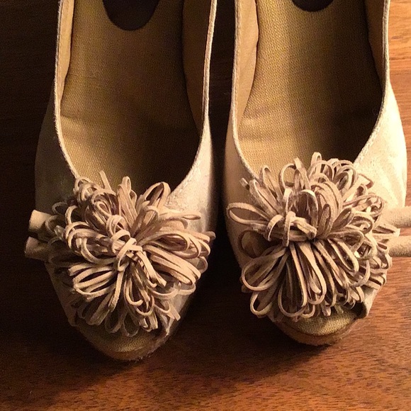 Locale Beige Coloured Suede Platform Sandals - Picture 6 of 8